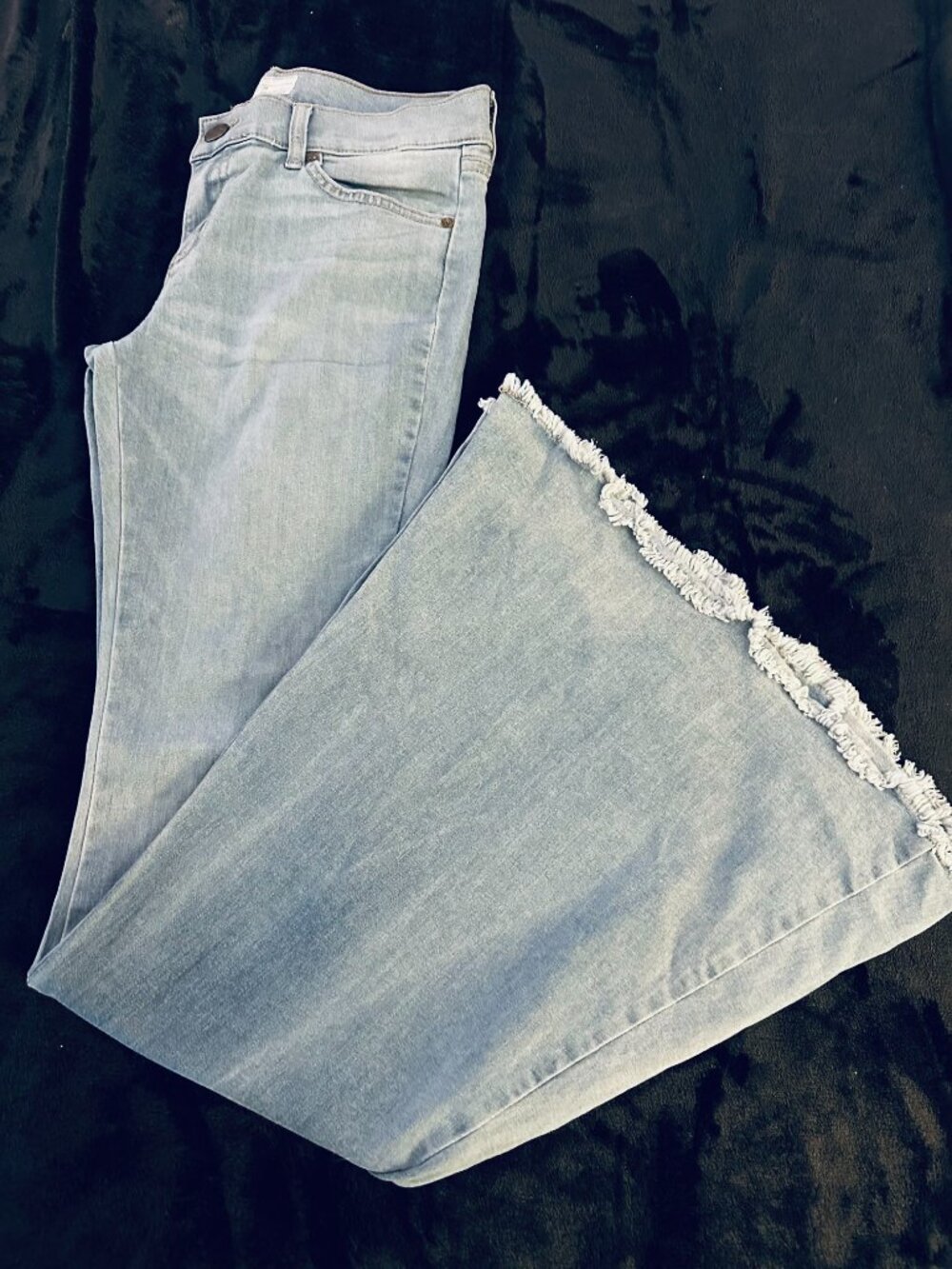 Free People We The Free, Penny Pull-On Flare Jeans Light Wash - Picture 3 of 4